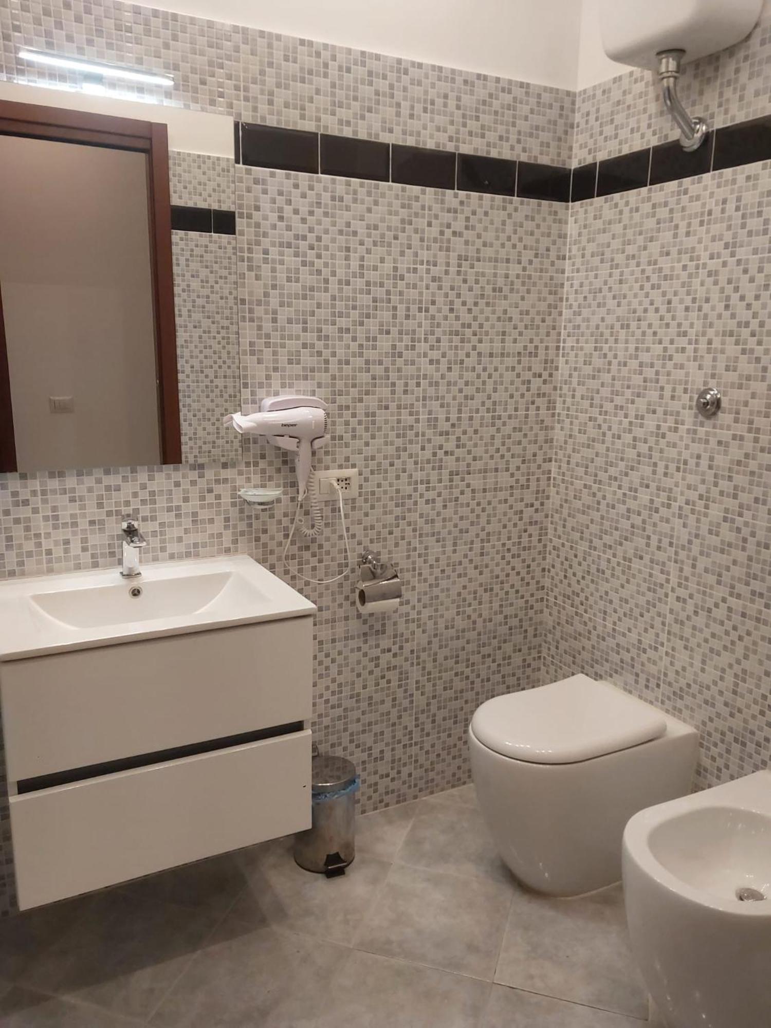 Modular King Suite - Intera Suite Vicino Aeroporto E Fiera Di Roma Φιουμιτσίνο Εξωτερικό φωτογραφία